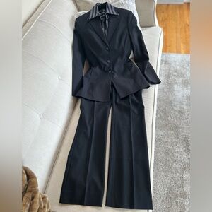 Express Black Women's Tailored Pantsuit - Fitted Blazer & Trousers and Top